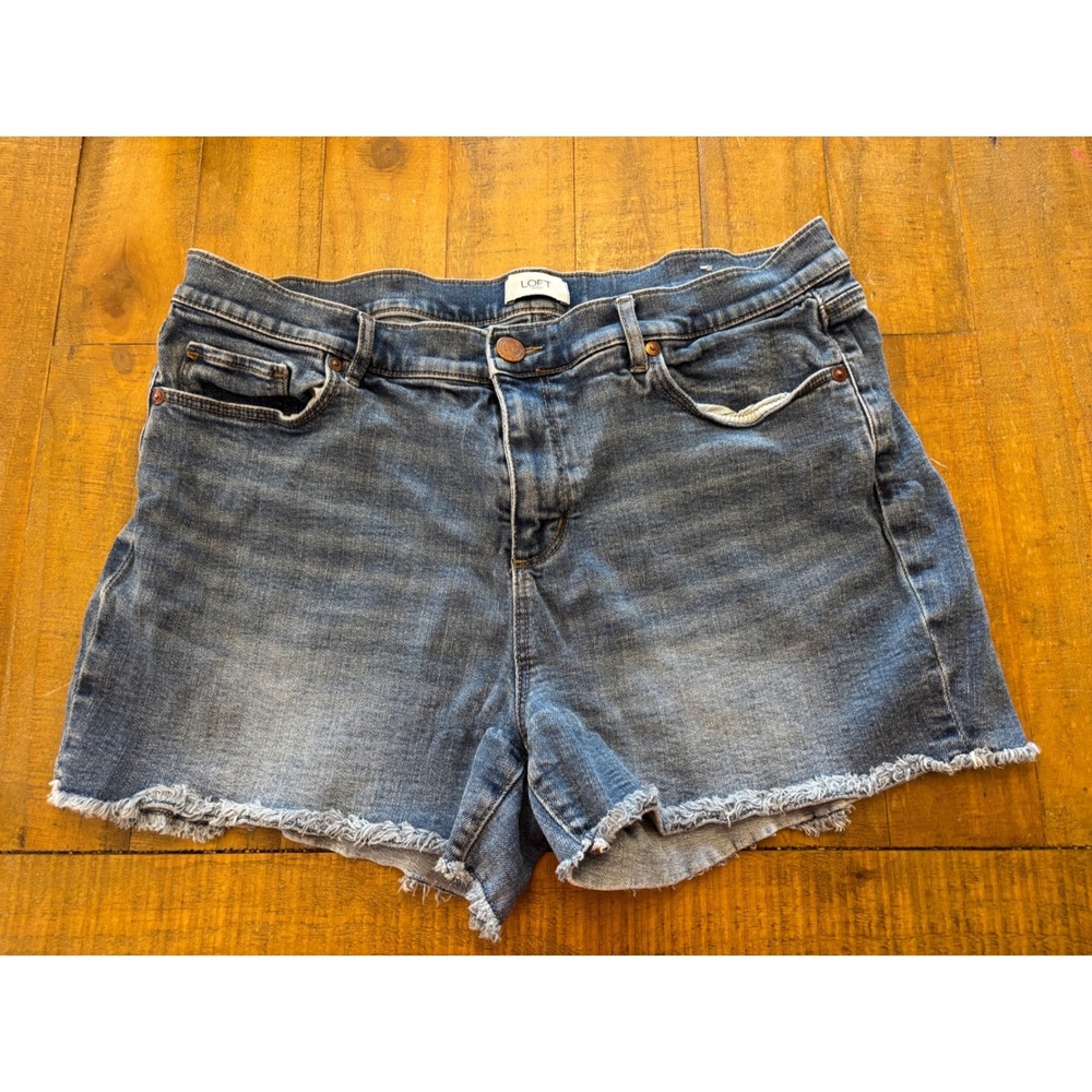 LOFT Outlet Womens Denim Shorts Blue Medium Wash Raw Frayed Hem Size 14